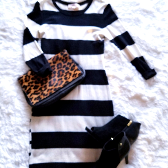 Philosophy Dresses & Skirts - Philosophy Sweater Dress - Medium